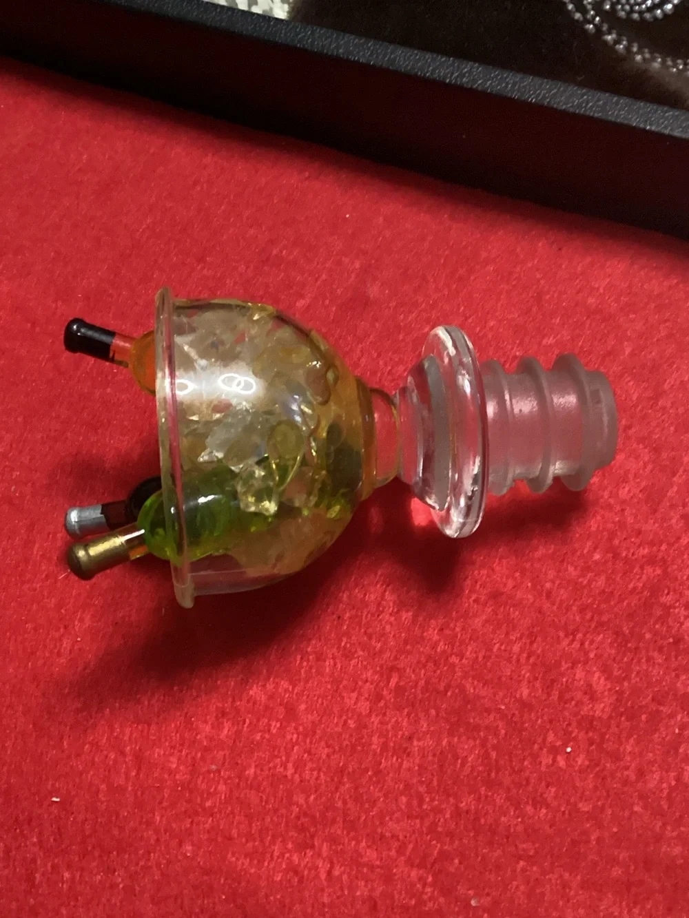 Vintage Wine Bucket w/Bottles & Ice Motif -Wine Bottle Stopper Never Used 3”X2”